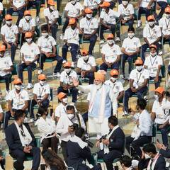 75th Independence Day : লাল কেল্লায় উড়ল তেরঙ্গা, গর্বের মুহূর্তে সামিল দেশকে গর্বিত করা অলিম্পিক্স অ্যাথলিটরা