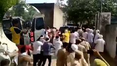 Muzaffarnagar: BJP विधायक Umesh Malik के काफिले पर हमला, जानिए क्या थी वजह | ABP Ganga