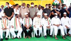 In Pics: జెండా ఎగరేసిన రేవంత్.. ర్యాలీగా కాలినడకన గాంధీ భవన్‌‌కు కాంగ్రెస్ నేతలు