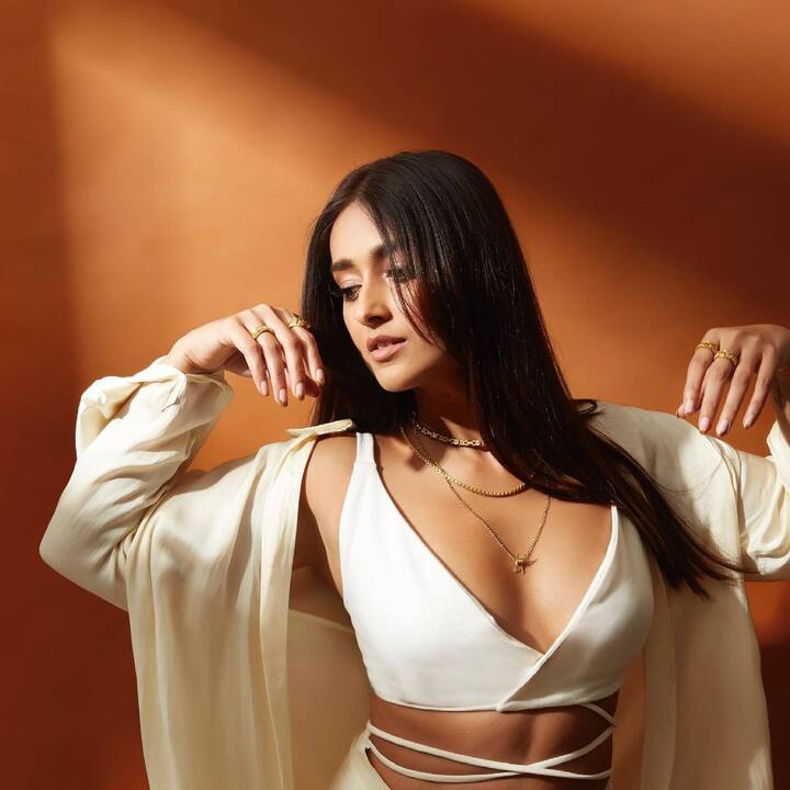గోవా బ్యూటీ ఇలియానా ఫొటోలు (Image Credit: Ileana D'Cruz/Instagram)