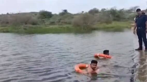 રાજકોટઃ બે યુવકોના નદીમાં ડુબી જવાથી થયા મોત, ફાયર વિભાગની ટીમે બહાર કાઢ્યા મૃતદેહ