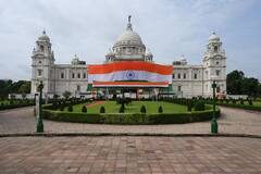 Independence Day at Victoria: ভিক্টোরিয়ায় ৭৫০০ স্কোয়ার ফুটের বিশাল জাতীয় পতাকা জাতির উদ্দেশে উৎসর্গ করলেন রাজ্যপাল