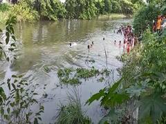Bihar News: दाहा नदी में पलटी श्रद्धालुओं से भरी नाव, तीन बच्चों समेत चार की मौत, छह से अधिक लापता