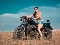 Big Boss Beauty Divi: కుర్రాళ్ల గుండెలు పిండేసేలా హార్లీ డేవిడ్సన్ బైక్‌పై దివి హాట్ ఫొటోషూట్..