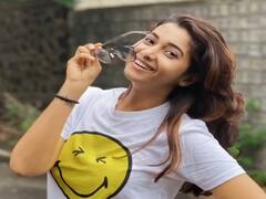 Priya bhavani shankar pics | கனவுப் பூவே வருக உன் கையால் இதயம் தொடுக - பிரியா பவானி சங்கர் ஆல்பம்