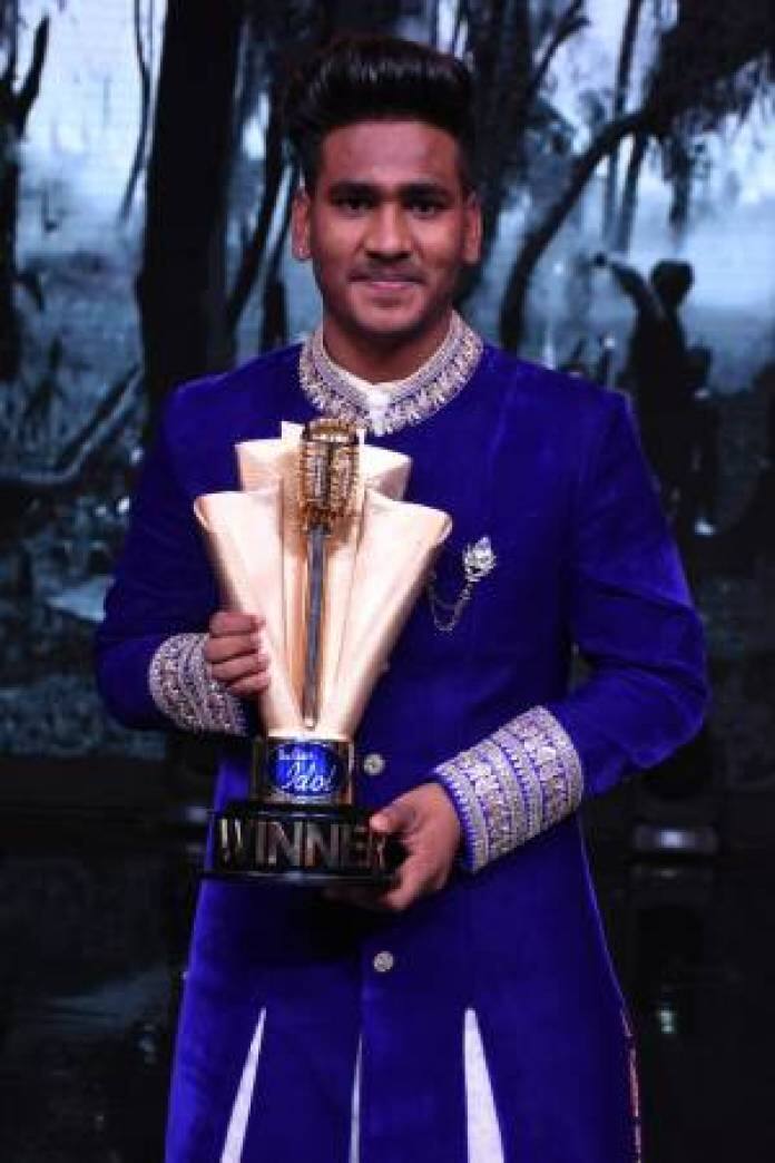 Sunny Hindustani (Season 11): The shoe-shiner from Punjab garnered nationwide love and appreciation and became winner of Indian Idol season 11. In 2019, he made his debut as a playback singer with the song ‘Rom Rom’ for the film The Body. The singer has many offers for playback in Bollywood.