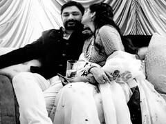 Anil Kapoor की छोटी बेटी Rhea Kapoor ने शेयर की अपनी शादी की पहली फोटो, देखें तस्वीरें