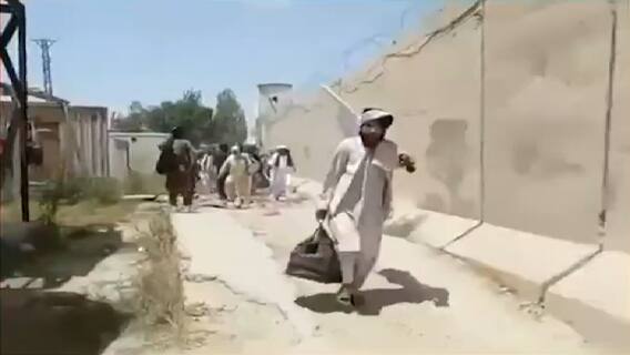 Afghanistan में रिहा किये जा रहे हैं जेल में बंद Taliban के कैदी | फटाफट