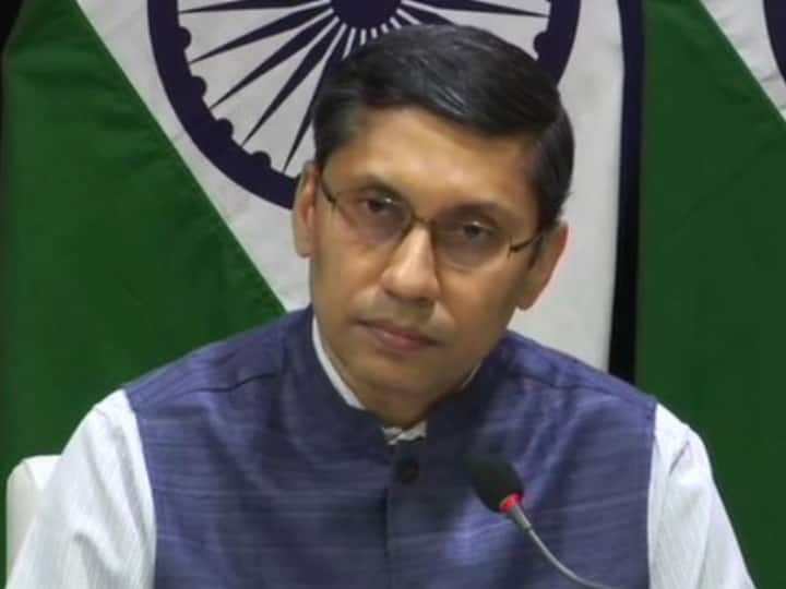 Afghanistan Crisis India Will facilitate evacuation those who wish return  monitoring situation Arindam Bagchi In Touch With Indians In Afghanistan, They Will Be Brought Back After Flights Resume: MEA