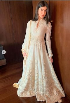 Ladki एक Looks अनेक: Shanaya kapoor के लुक के दीवाने हुए फैंस, एथनिक ही नहीं जिम वियर में ढा रही हैं कहर