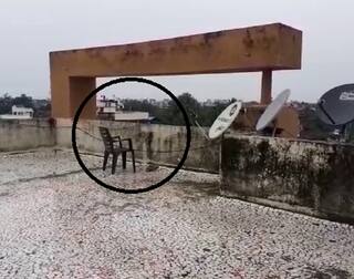 Valsad : શિક્ષક દંપતીની યુવાન દીકરીએ બિલ્ડિંગ પરથી લગાવી મોતની છલાંગ, શું છે કારણ?