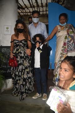 Arbaaz Khan Joins EX Wife Malaika Arora, Son Arhaan Khan & Her Family For Lunch Date; SEE PICS