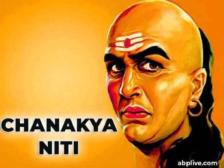 Chanakya Niti motivational quotes in marathi blessings of lakshmi ji stay away from bad habits marathi news Chanakya Niti : पैशांचा लोभ, राग आणि 'हे' अवगुण असणाऱ्या व्यक्तींवर नसते देवी लक्ष्मीचा कृपा, चाणक्य म्हणतात...