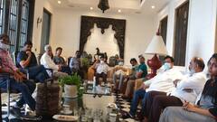 Chiru Meeting: మెగాస్టార్ చిరంజీవి ఇంట్లో సినీపెద్దల ఎమర్జెన్సీ మీటింగ్... ఏం చర్చించారంటే..