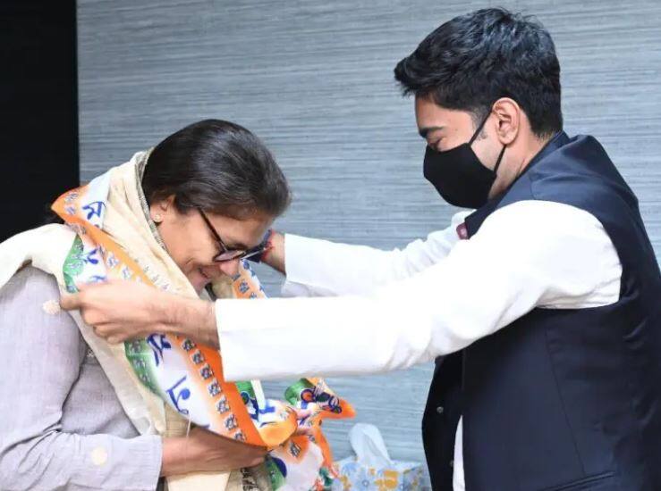 sushmita dev joins tmc in the presence of party leaders abhishek banerjee and derek o brien  કૉંગ્રેસમાંથી રાજીનામું આપ્યા બાદ TMCમાં સામેલ થયા આ દિગ્ગજ મહિલા નેતા, જાણો