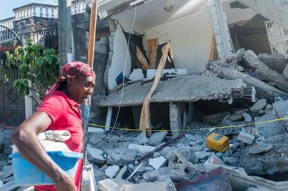 Haiti Earthquake Update: ਜ਼ਬਰਦਸਤ ਭੂਚਾਲ ਨਾਲ ਹੁਣ ਤਕ 1300 ਲੋਕ ਮਰੇ, ਹਜ਼ਾਰਾਂ ਜ਼ਖ਼ਮੀ Haiti Earthquake Update: ਜ਼ਬਰਦਸਤ ਭੂਚਾਲ ਨਾਲ ਹੁਣ ਤਕ 1300 ਲੋਕ ਮਰੇ, ਹਜ਼ਾਰਾਂ ਜ਼ਖ਼ਮੀ