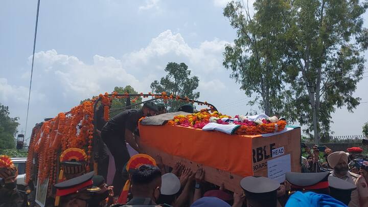 ਲੈਫਟੀਨੈਂਟ ਕਰਨਲ ਅਬੀਤ ਸਿੰਘ ਦਾ ਸਸਕਾਰ