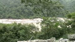 Landslide danger high near Teesta River in Sikkim & West Bengal | Ground Report