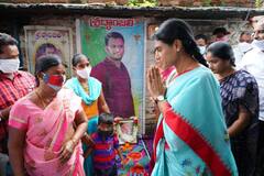 YS Sharmila: ఇంటికో ఉద్యోగం ఇస్తానని చెప్పిన మోసగాడు కేసీఆర్