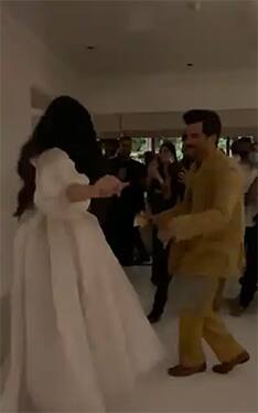 Rhea Kapoor | अनिल कपूरची धाकटी लेक रिया कपूर अडकली विवाहबंधनात, पाहा तिचा हटके ब्रायडल लुक