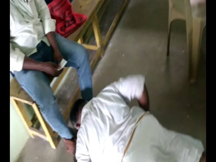 காலில் விழுந்து நாடகமாடியவர் மீது வழக்குப்பதிவு–வன்கொடுமை வழக்கை தவறாக பயன்படுத்தியதால் நடவடிக்கை..!