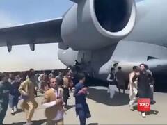 কাবুল বিমানবন্দরে হৃদয়বিদারক দৃশ্য, দেশ ছাড়ার মর্মান্তিক ছবিতে চোখে জল বিশ্বের