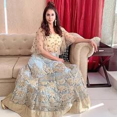 फ्लॉप होने के बावजूद ये हीरोइनें जीती हैं लग्जरी लाइफ, महंगे कपड़े, करोड़ों की गाड़ियां और फैंसी लाइफस्टाइल देख लोगों के होश उड़ जाते हैं