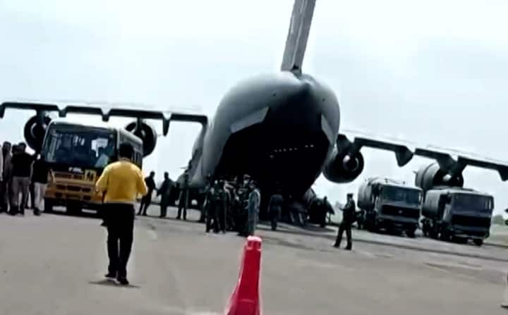 Afghanistan : Air force C-17 plane arrived Jamnagar airport from Kabul Afghanistan : ભારતીય વાયુ સેનાનું સી-17 વિમાન જામનગર આવી પહોંચ્યું