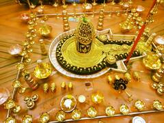 Bhagwan Padmeshwar | वाशिमच्या पुरातन मंदिरातील भगवान पद्मेश्वर यांना पितळी साज!