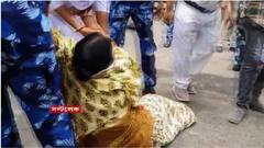 Protest: ব্রাত্য বসুর ছবি দিয়ে 'সন্ধান চাই' পোস্টার, সল্টলেকে বিক্ষোভ পশ্চিমবঙ্গ শিক্ষক ঐক্য মুক্ত মঞ্চের | Bangla News