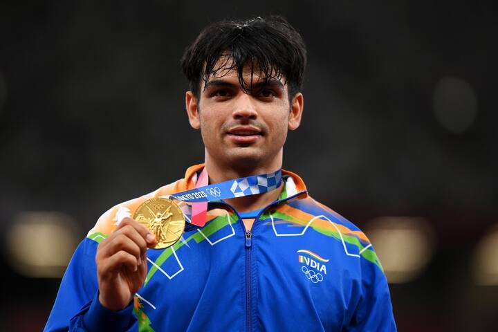Olympics Gold Medalist Neeraj Chopra Leaves Welcome Ceremony In Panipat Midway Due To High Fever Neeraj Chopra: నీరజ్ చోప్రాకి తీవ్ర జ్వరం... ఆస్పత్రికి తరలింపు... కోలుకోవాలంటూ అభిమానుల ప్రార్థనలు