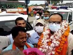 बृजेश पाठक ने शफीकुर्रहमान बर्क पर साधा निशाना, बोले- संविधान से हटकर करते हैं बात