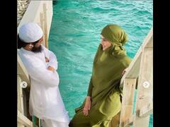 शादी के बाद इतना बदल गई हैं Sana Khan, पति संग मालदीव में कर रही हैं Enjoy, देखें Pics