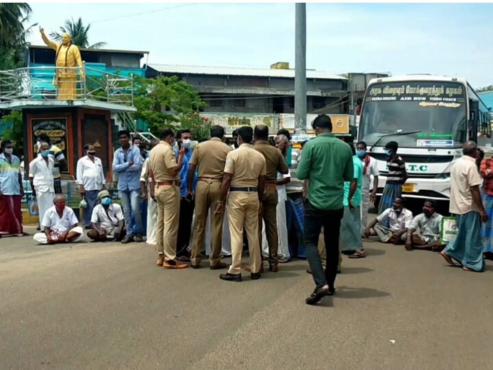 கொள்ளிடத்தில் மணல் அள்ள அனுமதி வேண்டும்-மாட்டு வண்டி உரிமையாளர்கள் சாலை மறியல்..!