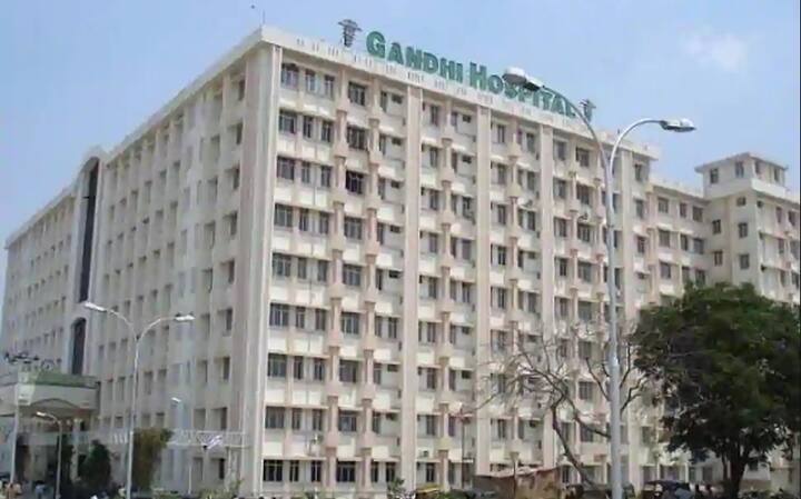 Hyderabad: Gandhi Hospital Security guard escapes from over a woman Gang Rape case Gandhi Hospital Case: మిస్టరీగా గాంధీ హాస్పిటల్ గ్యాంగ్ రేప్ వ్యవహారం.. కేసులో మరో ట్విస్ట్