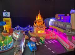 বিপন্ন শৈশবে হাতিয়ার পুতুল, শিশুসাথী থেকে কন্যাশ্রীর গল্প বলছে দমদমের ঝুলন উৎসব