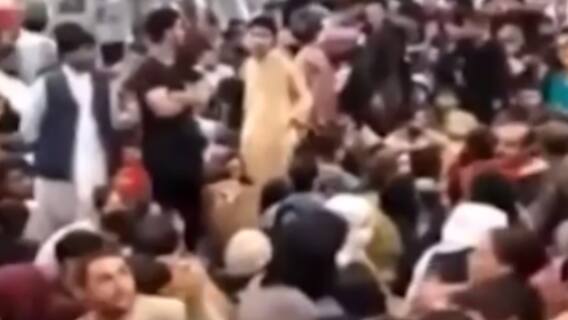 કાબુલ એરપોર્ટ પર અમેરિકાના વિમાનમાં સવાર થયા 650 લોકો, લોકોમાં દેખાઈ રહ્યો છે તાલિબાનીનો ડર