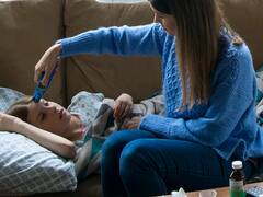 Fever Treatment: ਬਗੈਰ ਦਵਾਈ ਬੁਖਾਰ ਦਾ ਇਲਾਜ, ਘਰ 'ਚ ਹੀ ਅਜਮਾਓ ਇਹ 5 ਨੁਸਖੇ