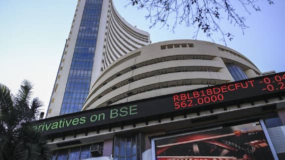 Share Market शेअर बाजारात मोठी उसळी, सेन्सेक्स पहिल्यांदाच 56 हजार पार ABP Majha