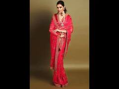 Deepika Saree Collection: দীপিকার সব শাড়িরই ডিজাইনার একজন!