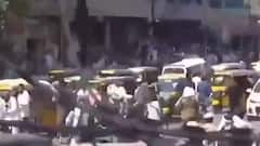 Jalalabad में Afghanistan का झंडा लेकर प्रदर्शन कर रहे लोगों पर Taliban ने की फायरिंग