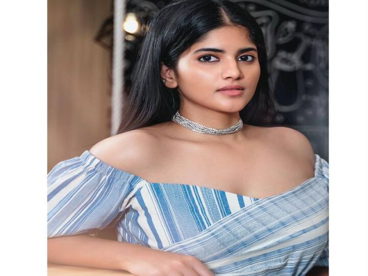 வந்தா ராஜாவாதான் வருவேன் என்ற திரைப்படத்தில் சிம்புவுக்கு ஜோடியாகவும் நடித்தார்