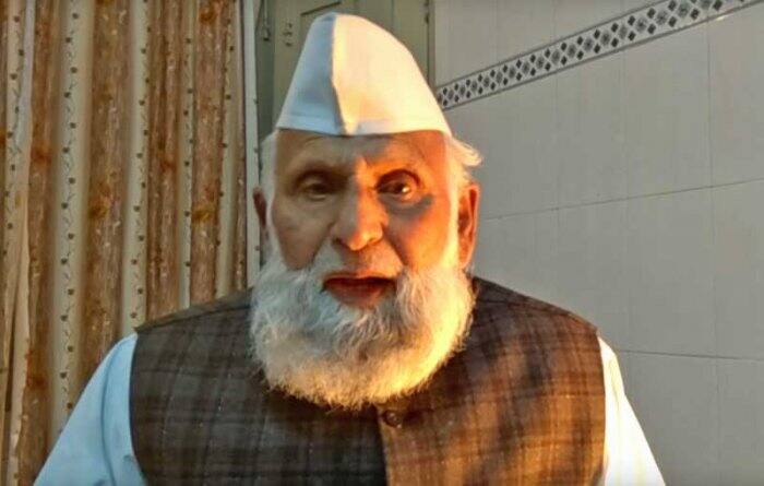 Sambhal News: सांसद शफीकुर्रहमान बर्क ने आखिर क्यों कहा-मैं नींव का पत्थर हूं, अगर हटा तो इमारत गिर जाएगी