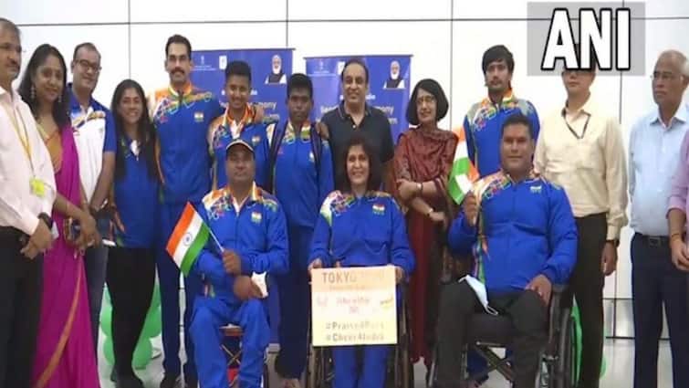 First batch of Indian athletes leaves for Tokyo Paralympics amid warm send-off Tokyo Paralympics: প্যারালিম্পিক্সে অংশ নিতে টোকিওয় উড়ে গেলেন মারিয়াপ্পানরা