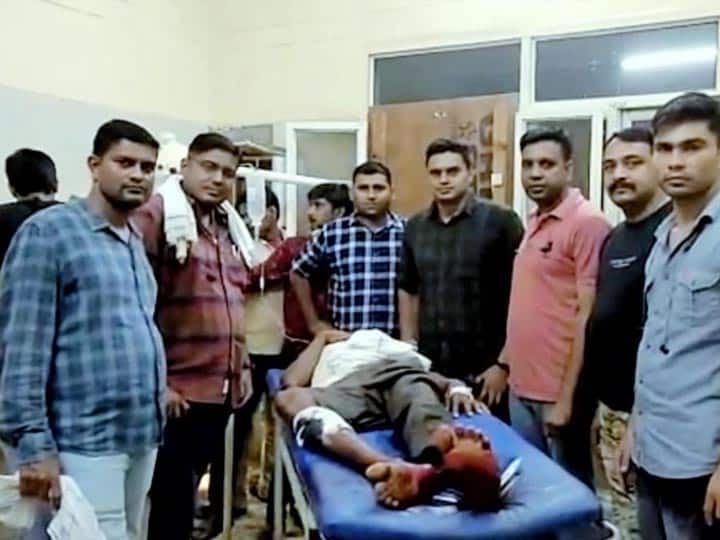 फिरोजाबाद: पुलिस एनकाउंटर में घायल हुआ सुपारी किलर चरण सिंह, साथी बदमाश भी गिरफ्तार