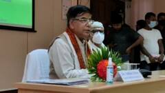 Subhas Sarkar Controversy: 'কালো ছিলেন বলে রবীন্দ্রনাথকে কোলে নিতেন না পরিবারের অনেকে', কেন্দ্রীয় শিক্ষা প্রতিমন্ত্রীর মন্তব্য ঘিরে বিতর্ক| Bangla News