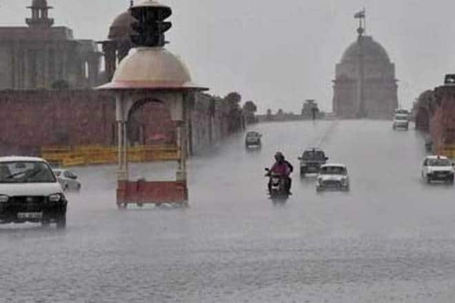 India Weather Updates may rain in Delhi weather department has issued an alert India Weather Updates: दिल्ली में हो सकती है झमाझम बारिश, मौसम विभाग ने जारी किया अलर्ट