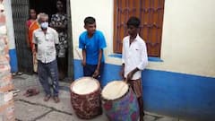 Corona: এবারে আশাবাদী ঢাকিরা, বনগাঁর প্রায় ৪০টি পরিবারের টিকাকরণের আশ্বাস পুর প্রশাসকের | Bangla News