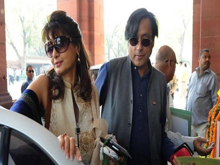 Sunanda Pushkar Case: Shashi Tharoor Cleared Of Charges By Delhi Court in the Sunanda Pushkar death case Sunanda Pushkar Case : सुनंदा पुष्कर मृत्यू प्रकरणातून काँग्रेस नेते शशी थरुर यांची निर्दोष मुक्तता