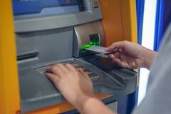 ATM Fraud এটিএম প্রতারণার শিকার হতে না চাইলে এই সতর্কতাগুলি মেনে চলুন